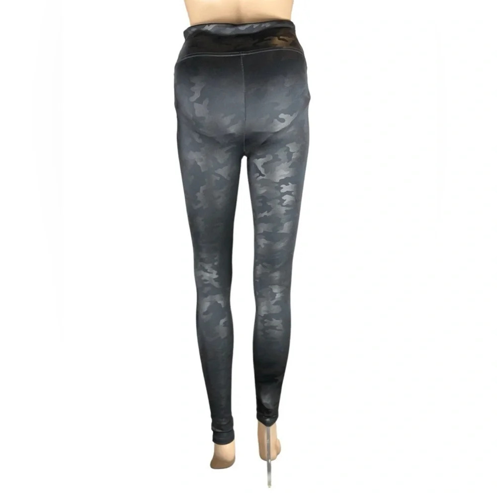 SPANX Womens Faux Leather Camo Leggings Size S Petite Elastic Waist Shaping - Picture 6 of 10
